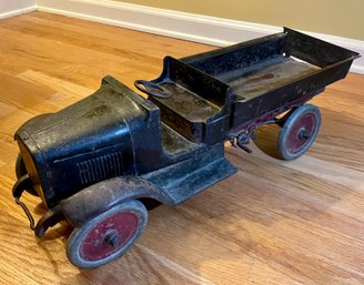 1920 DUMP TRUCK Toy - Possibly BUDDY L - With Original Paint - It Works!