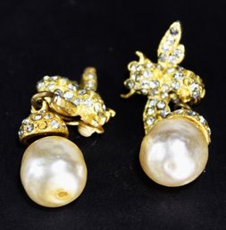 GREAT PAIR OF GOLD TONE CLIP EARRINGS RHINESTONE FAUX PEARL BEES INSECTS