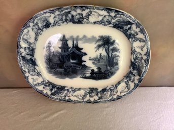 Large Early Flow Blue And White Platter