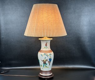 A Tasteful Vintage Table Lamp With A Crackle-Finished Ceramic Body