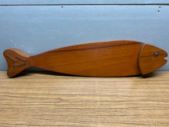 Wonderful Mid-Century Mahogany Fish Shaped Charcuterie Cheese/Meats Board With Copper Accents. Nice Piece!