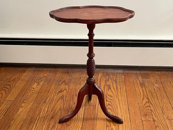 1950s Brandt Furniture Scalloped Oval Tripod Mahogany Candle Stand