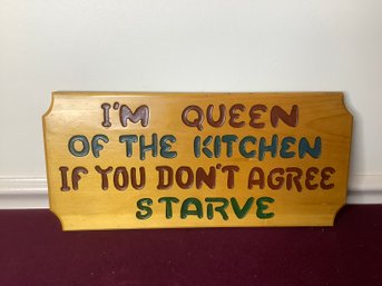 QUEEN OF THE KITCHEN WALL PLAQUE