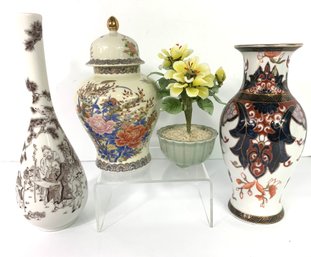 A Group Of 4 Asian Table Top Objects