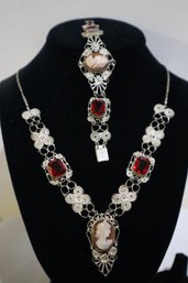 Cameo With Filigree And Red Stones Necklace And Bracelet Set