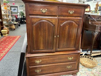 3 Pc. Bedroom Set Includes High Dresser, Low Dresser And Nightstand