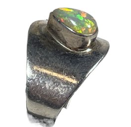 Vintage Sterling Silver Ladies Ring With Pear Shaped Opal Stone