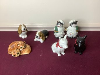 CAT AND DOG SHAKER SET LOTS