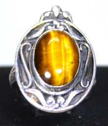 Fine Sterling Silver Ladies Ring Having Tiger's Eye Stone Size 7.5