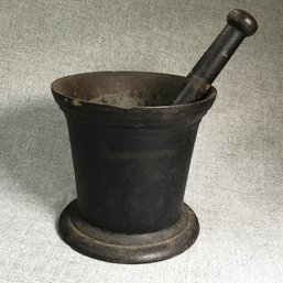 Very Early Cast Iron Mortar And Pestle - 1840-1860 - INCREDIBLE Worn Patina - Might Actually Be Older !