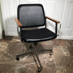 Vintage MCM / Midcentury Modern Chair By STALIDJAN In Kopavogur, Iceland - Swivel Office Chair - RARE !