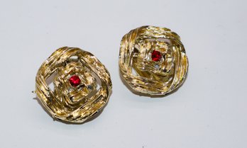 Vintage Clip On Earrings W Red Stone In The Center