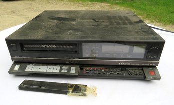 Vintage Sanyo Betacord Betamax VCR 4035 4/6/85