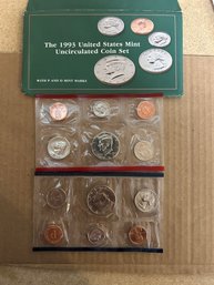 Beautiful Vintage 1993 P/D United States US Mint Set