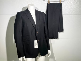 A Brand NEW Men's Panama Mohair Suit By Gucci - 56R