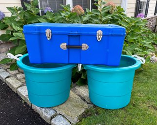 Contindo Plastic Trunk With Plastic Storage Tubs