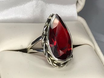 Fabulous Brand New Sterling Silver / 925 Ring With Teardrop Faceted Garnet - Sterling Rope Border - Very Nice