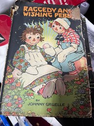 Vintage 'Raggedy Ann's Wishing Pebble' Children's Book