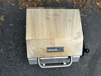 NexGrill Outdoor Table Top Gas Grill