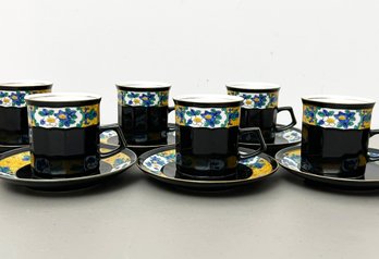 A Set Of 6 Vintage Hand Painted Japanese Tea Cups And Saucers