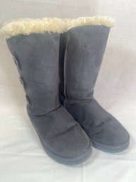 Ugg 3-button Boots Grey Suede Size 7 Womens Gently Used