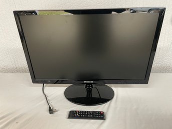 27-Inch Samsung Flat Screen TV With Remote