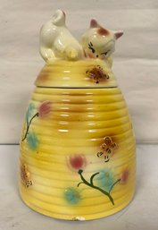 Vintage Cat On Beehive & Kitty Lid Handle Cookie Jar.   ET - E2