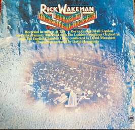 RICK WAKEMAN-JOURNEY TO THE CENTRE OF THE EARTH -SP-3621 W/Booklet - VG CONDITION