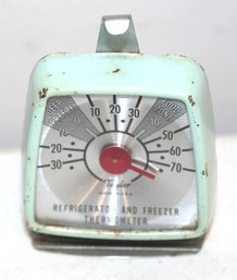 Vintage Ref/freezer Thermometer 3''x 2''