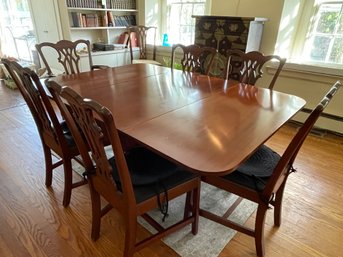 1820s New York Federal Southern Pine Dining Table With Six Chairs Including An Arm Chair