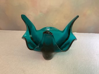 Vintage Viking Turquoise Handkerchief Glass Bowl