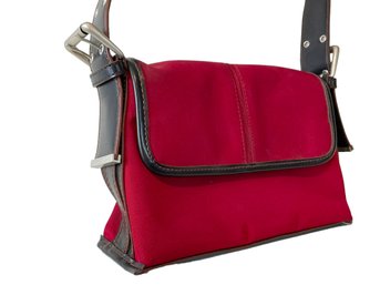 Red Kenneth Cole Reaction Shoulder Bag