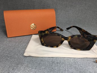 Fabulous Brand New $325 TORY BURCH Tortoise Frame / Brown Lenses Sunglasses With Orange Leather Case
