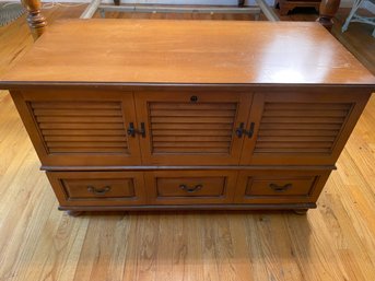 Lane Cedar Chest With Louver Shutter Form Facade And Lower Drawer