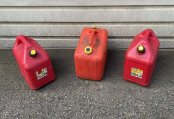 Plastic 5 Gallon Gas Cans