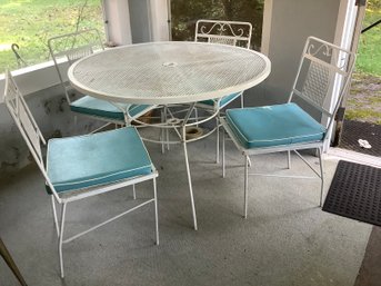 White Patio Round Table And Chairs Set Of 4- Blue Cushions