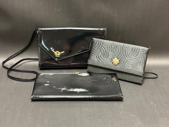 A Grouping Of Vintage Ladies Clutch Bags In Black