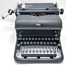 Royal KMM Magic Margin Typewriter (1948)