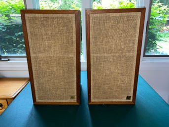 Pair Of Vintage AR-4 Acoustic Research Acoustic Suspension Loudspeaker System Speakers. Cambridge, Mass.