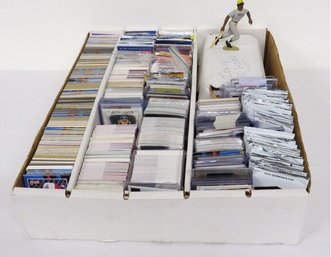 A Large Flat Of Hundreds & Hundreds Of 1970's-2000's Baseball Cards All The Manufacturers
