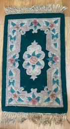 Green Field Carved Rug