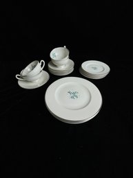 Lyric Syracuse China Set