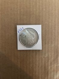 Beautiful 1921 Morgan Silver Dollar !!