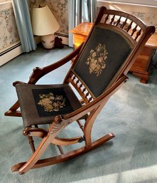 Vintage  Folding Rocking Chair With Turned Spindles / Carved Wooden Details