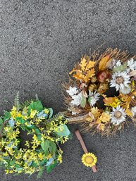 Pair Of Large 26' Wreaths - Fall & Spring With Hanger