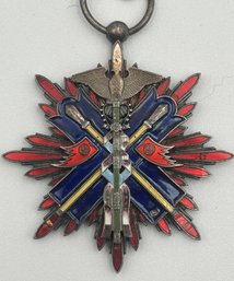 Ultra Rare World War 2 Japanese ORDER OF THE GOLDEN KITE Medal