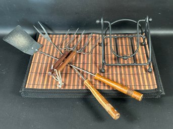 Outdoor Dining: Grill Tools, Woven Placemats & Napkin Holder