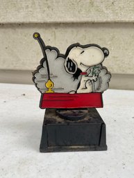 Aviva Designed Hand Painted Peanuts Trophy Statue