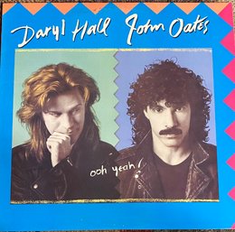 DARYL HALL JOHN OATES - OOH YEAH! 1988 VINYL LP A1-8539 - W/ LYRIC SLEEVE- VG CONDITION