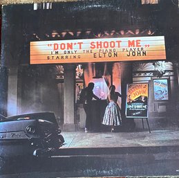 ELTON JOHN - DON'T SHOOT ME - MCA 2100 - 1972 RECORD - Attached Booklet- VG CONDITION